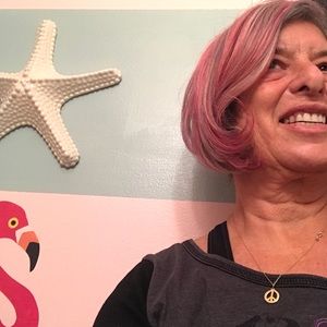 Meet your Posher, Ellen